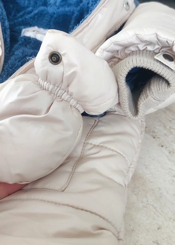 Kız Bebek Beyaz Kürklü Kar Tulumu - Görsel 3