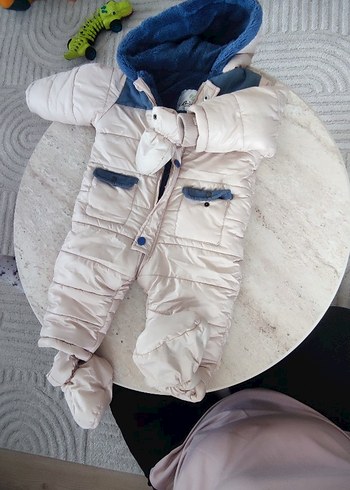 Kız Bebek Beyaz Kürklü Kar Tulumu - Görsel 2