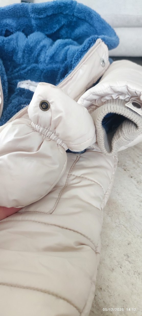 Kız Bebek Beyaz Kürklü Kar Tulumu - Görsel 3