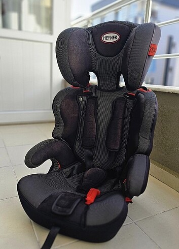 9- 36 kg Beden gri Renk Oto koltuğu ve yükseltici 