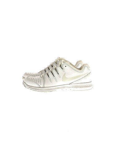Nike Spor Ayakkabı %70 İndirimli.