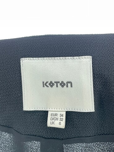 34 Beden siyah Renk Koton Blazer %70 İndirimli.