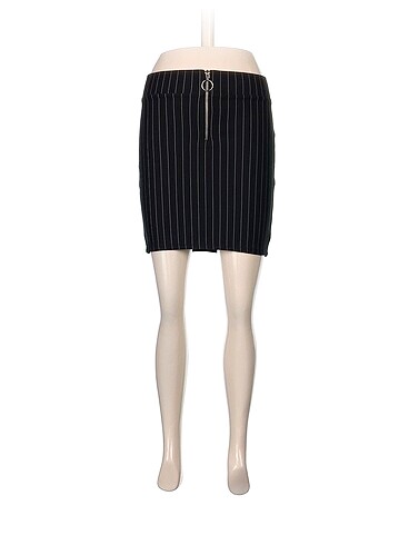 Bershka Mini Etek %70 İndirimli.