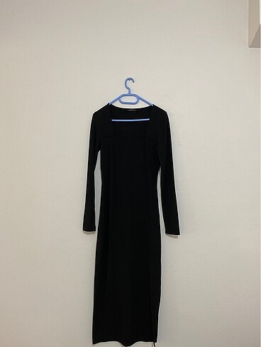 38 Beden siyah Renk Trendmilla siyah uzun yırtmaçlı elbise