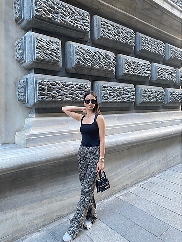 Trendyol & Milla Trendyolmilla leoparlı jean
