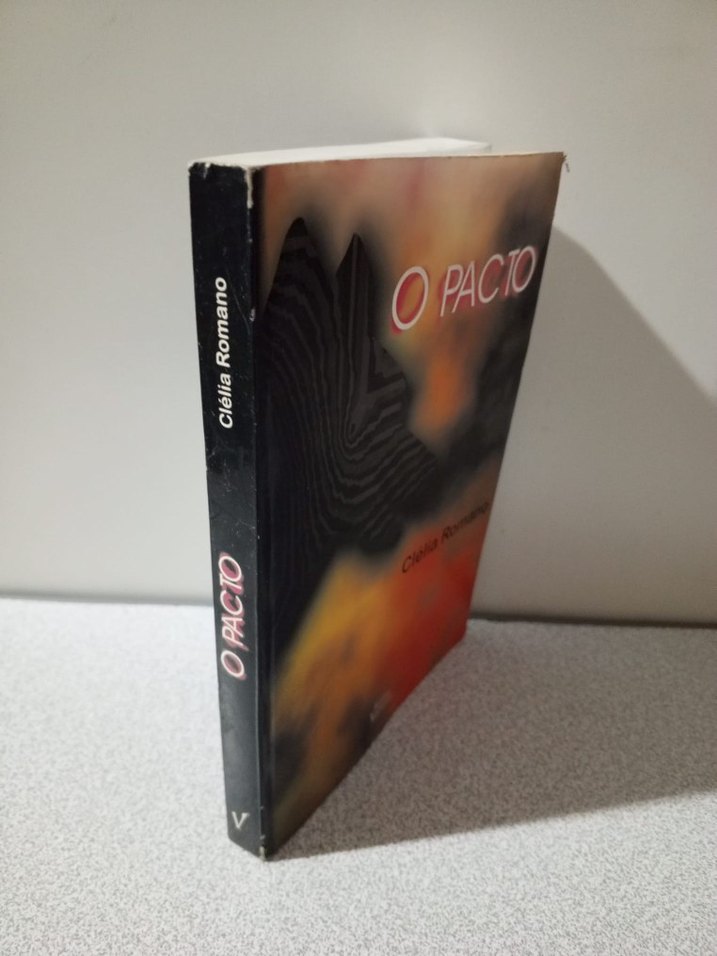 O Pacto - Clélia Romano Şiir Kitabı - Görsel 3