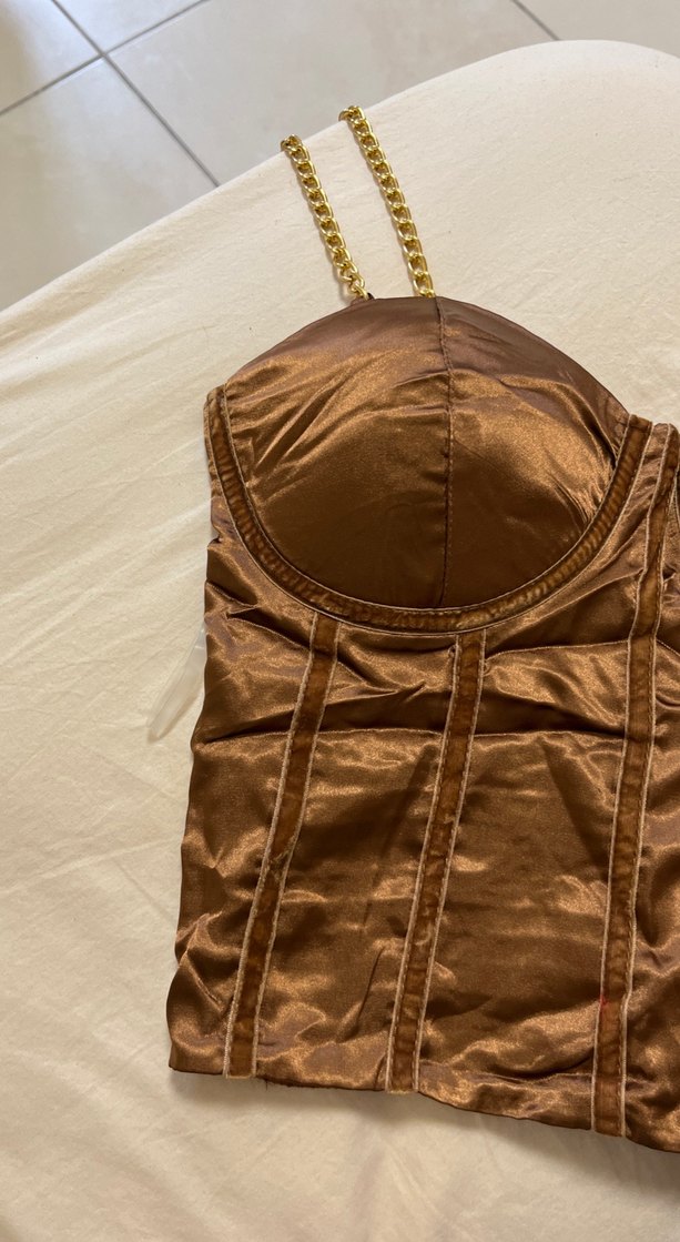 Zincir Detaylı Parlak Kahverengi Straplez Büstiyer - Görsel 2