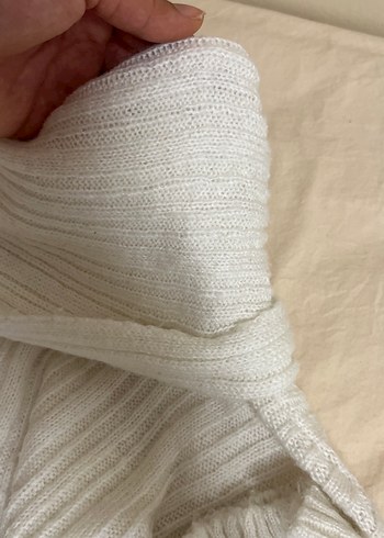 Beyaz kayık yaka kazak - Görsel 3