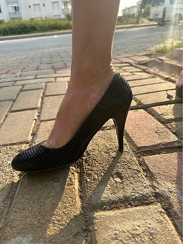 Siyah kadın stiletto