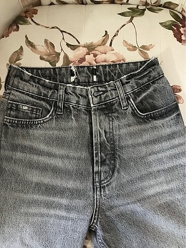 Zara mom jean