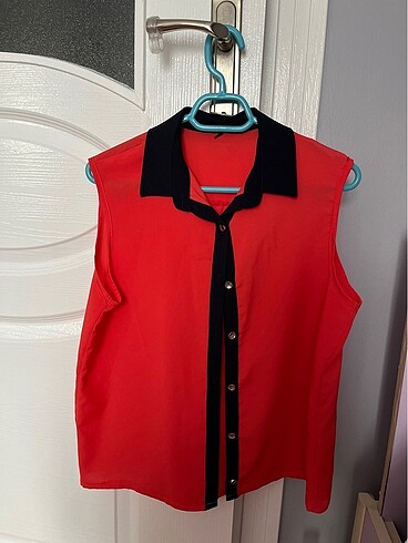 Kadın kolsuz  gömlek - Görsel 2