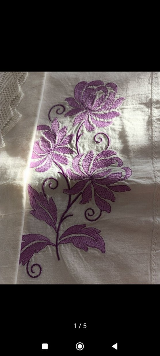 Mor Nakışlı dantelli yastık kılıfı - Görsel 4