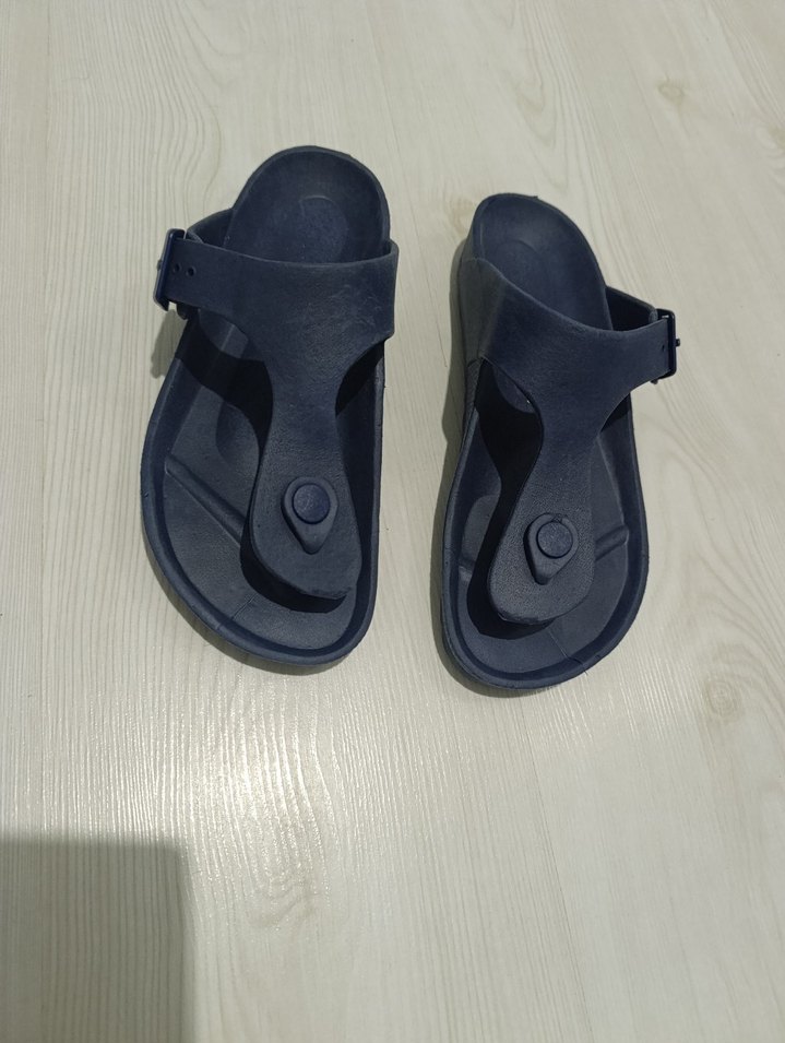 Erkek Lacivert Tokalı Parmak Arası Sandalet - Görsel 3