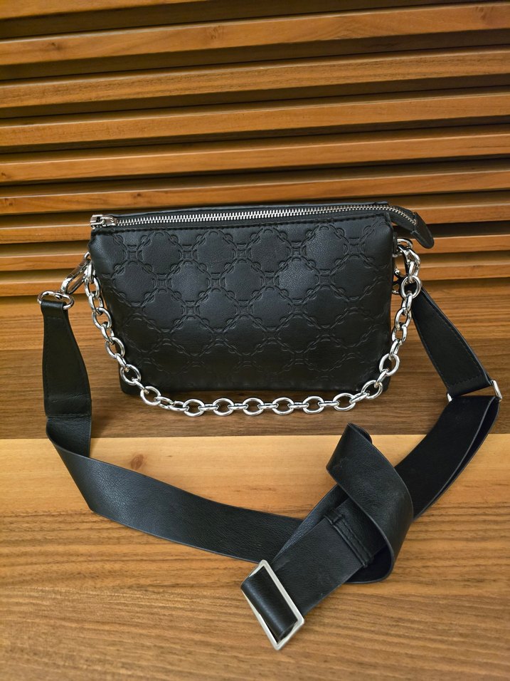 MANGO ÇANTA
Klasik Siyah Deri Kadın Çanta - Görsel 4