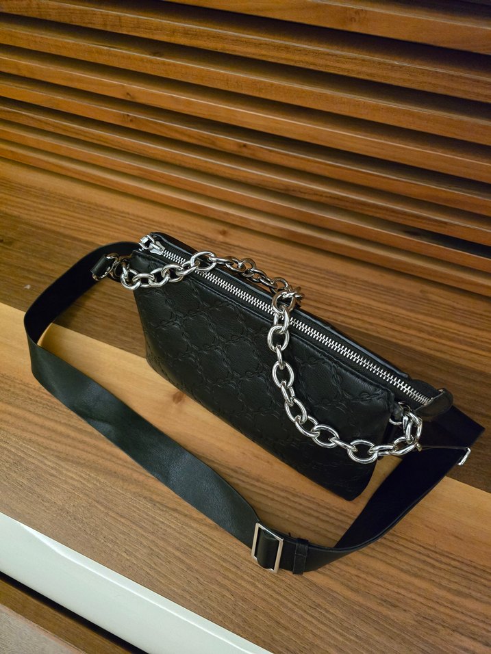 MANGO ÇANTA
Klasik Siyah Deri Kadın Çanta - Görsel 2