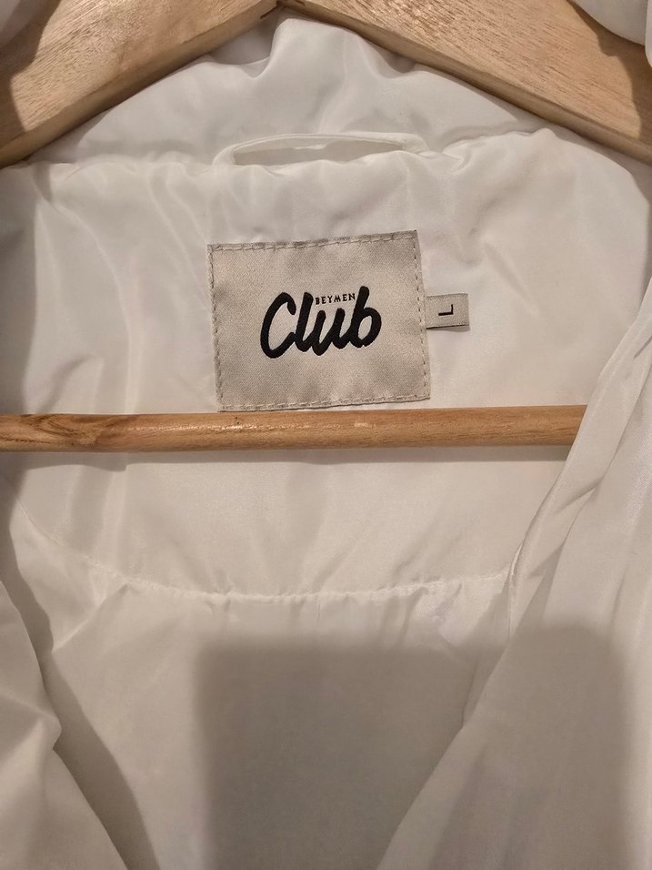 Beyaz Kemerli Kadın Kışlık Mont - Görsel 2