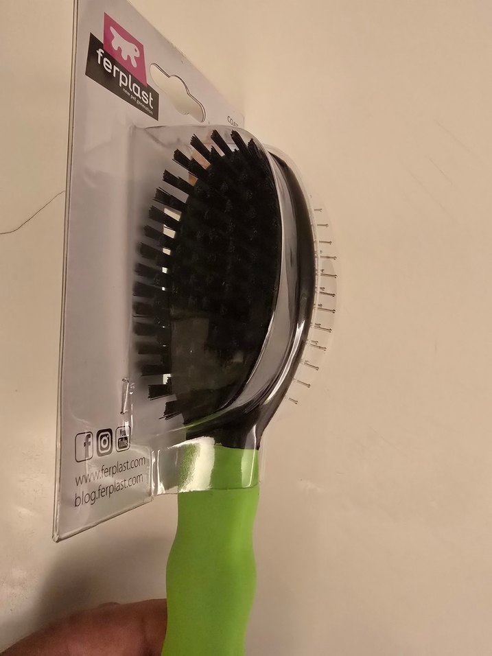 Ferplast Yeşil Kedi Tüy Bakım Fırçası - Görsel 2