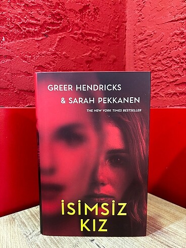 İsimsiz Kız