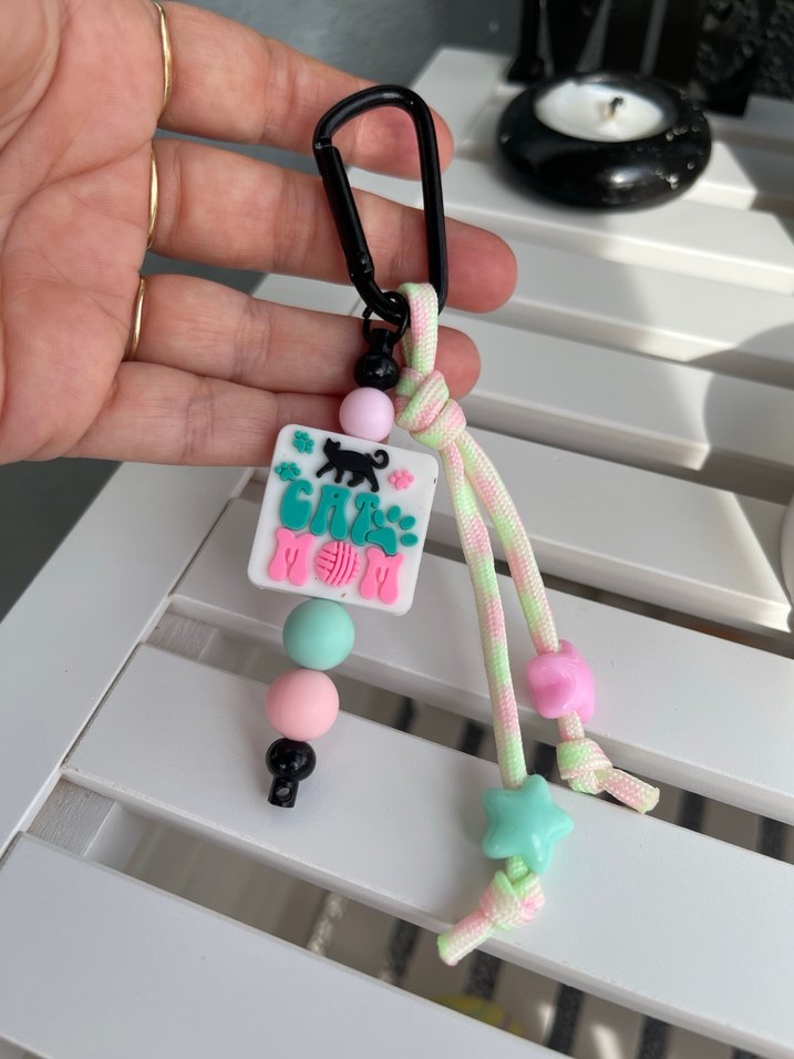 Pastel Boncuklu Pembe Grunge Anahtarlık - Görsel 2