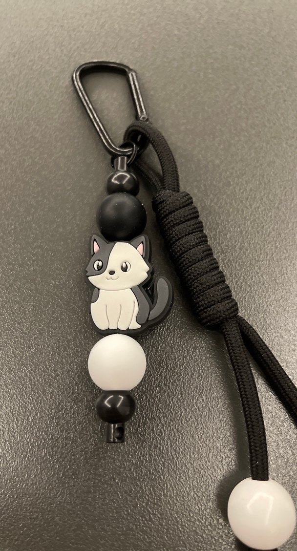 Siyah Boncuklu Kedi Figürlü Anahtarlık - Görsel 3