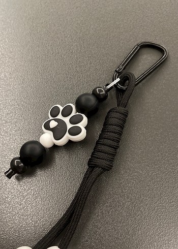 Siyah Püsküllü Gotik Kadın Anahtarlık - Görsel 5