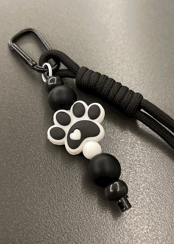 Siyah Püsküllü Gotik Kadın Anahtarlık - Görsel 7