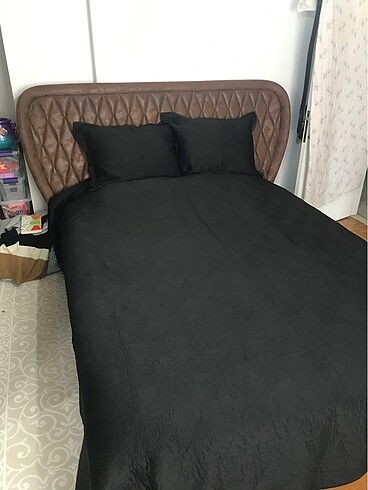 Bellona elegance siyah yatak örtüsü