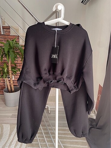 Zara eşofman takımı