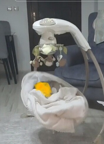 Anne kucağı sallanan beşik 