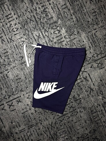 Nike club alummi