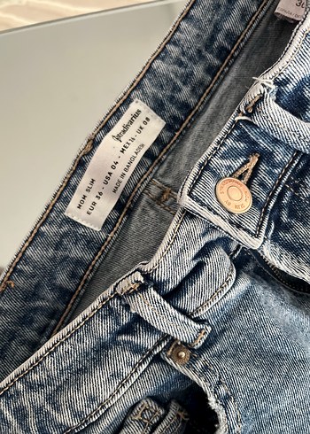 Stradivarius Gri Beli Tokalı Midi Boy Kadın Kot Pantolon