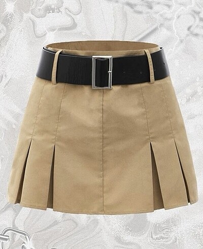 belted pleated skirt