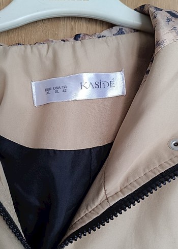 Bej Düğmeli Uzun mont - Görsel 2