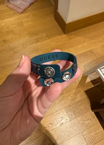 Guess Parlak Siyah Bileklik