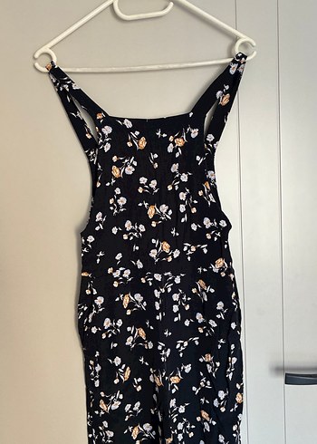 Kadın Siyah Çiçekli Midi Askılı Tulum - Görsel 2