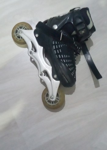 Delta Erkek Siyah Yılan Desenli Bağcıklı Paten delta marka abec 13