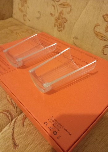 Kendiliğinden ortadan ikiye bölünmüş cam su bardağı dekorluk - Görsel 8