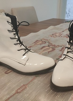 Zara Ürün sıfırdır hiç kullanilmamistir