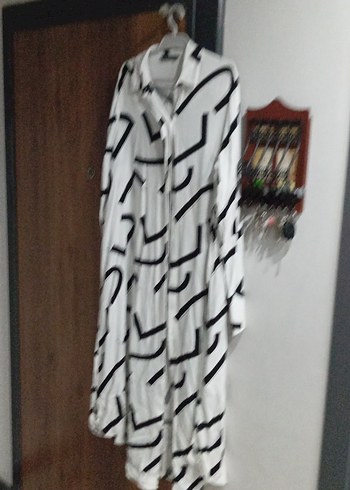 Uzun Kollu Beyaz Zebra Desenli Kadın Tunik - Görsel 2