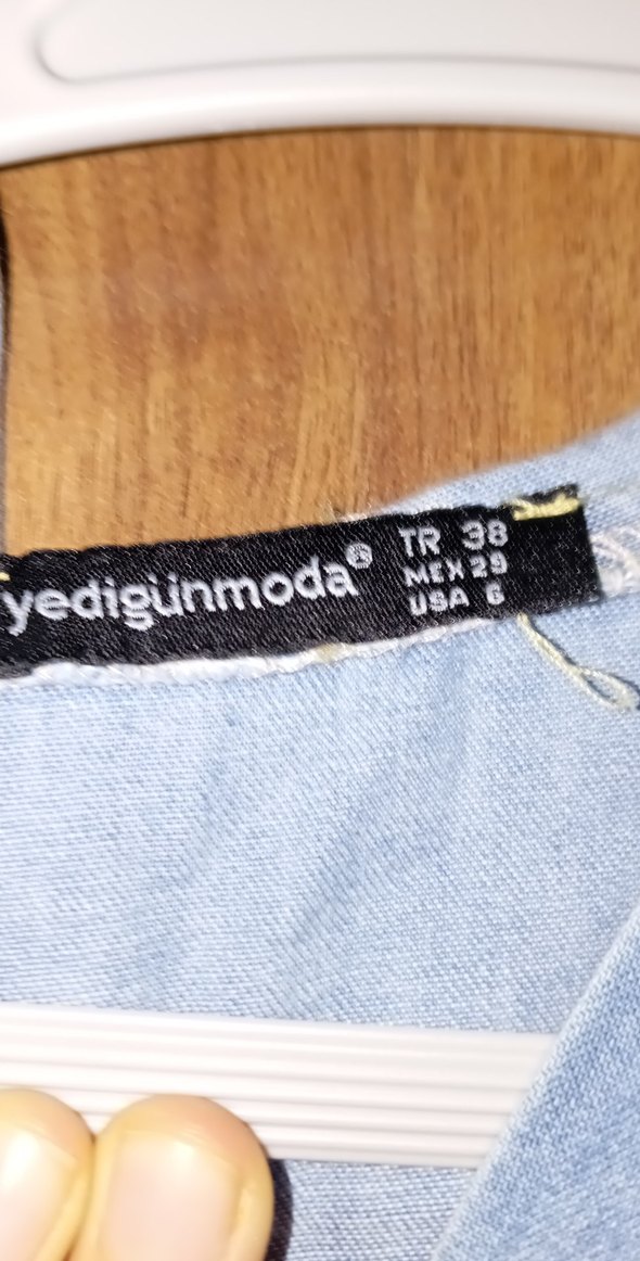 Düğmeli Mavi Kadın Kot Ceket - Görsel 3