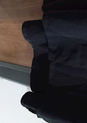 Uzun Siyah Düğmeli Kadın Kaban - Görsel 3