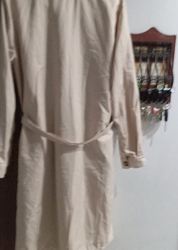 Düğmeli Beyaz Keten Midi Trençkot - Görsel 3