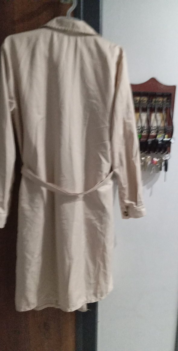 Düğmeli Beyaz Keten Midi Trençkot - Görsel 3