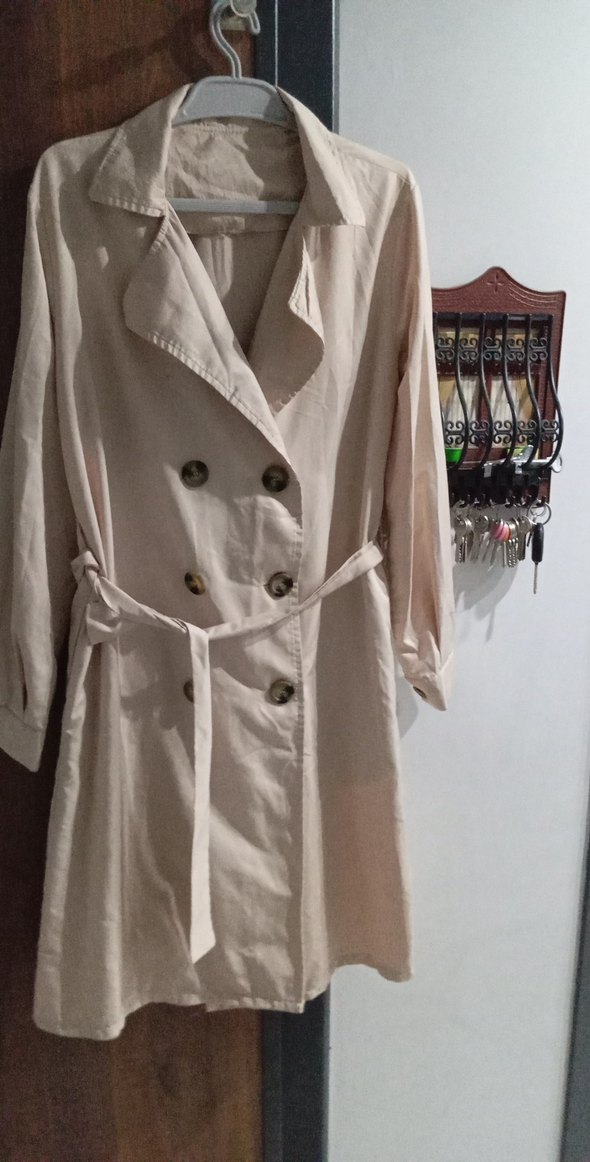Düğmeli Beyaz Keten Midi Trençkot - Görsel 2