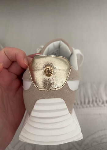 Boyner Elle sport markalı sneakars