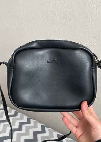 Siyah Deri Kadın Çapraz Askılı Çanta - Görsel 3