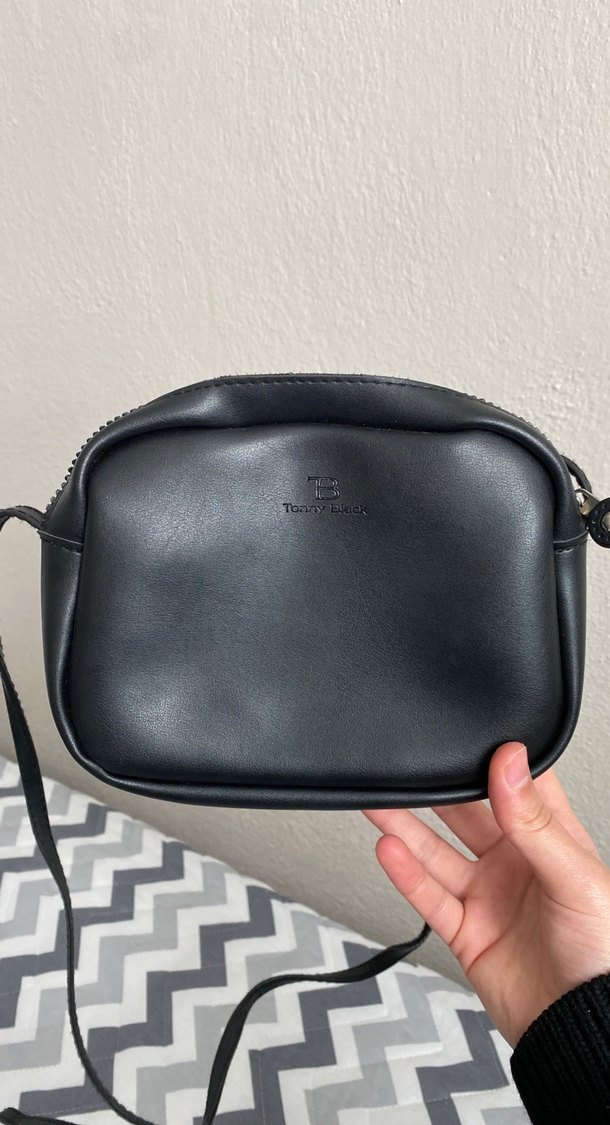 Siyah Deri Kadın Çapraz Askılı Çanta - Görsel 3