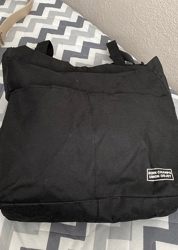 Fermuarlı Siyah Kadın El Çantası - Görsel 5