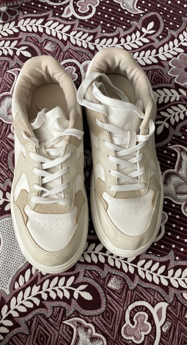 Kadın Beyaz Bağcıklı Spor Ayakkabı - Görsel 4