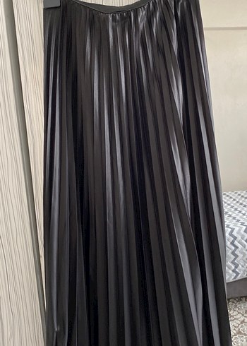 Siyah Pilili Uzun Goth Etek - Görsel 2